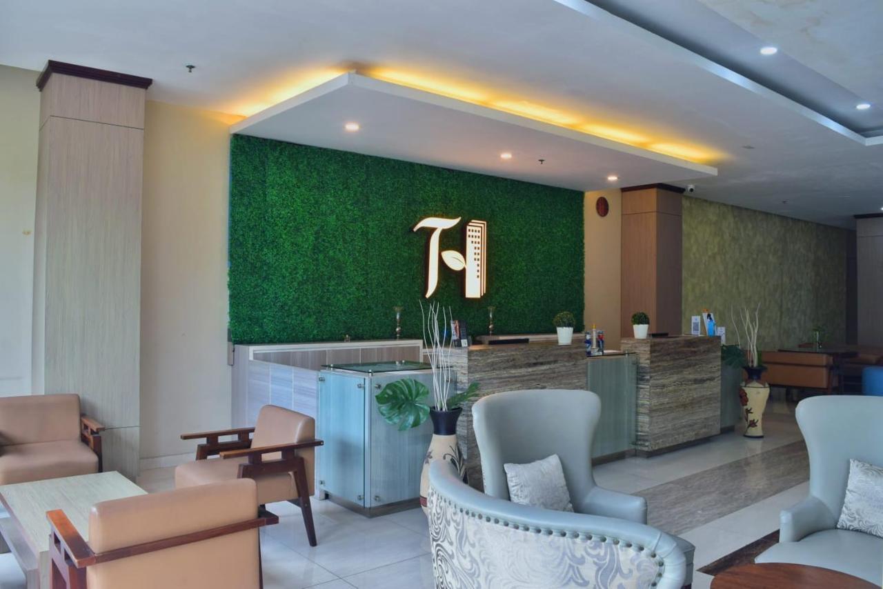 Terraz Tree Hotel Jakarta Buitenkant foto