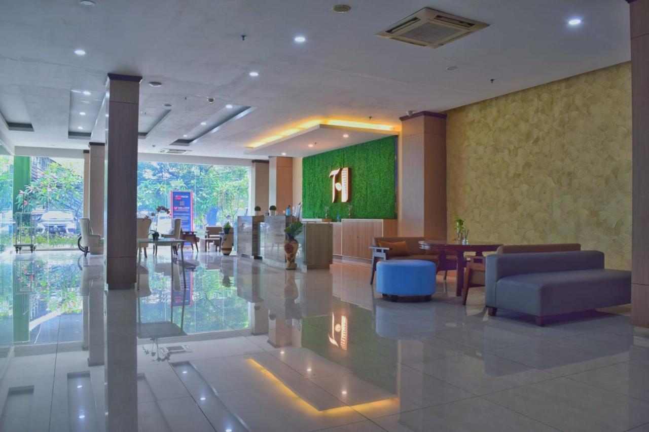 Terraz Tree Hotel Jakarta Buitenkant foto