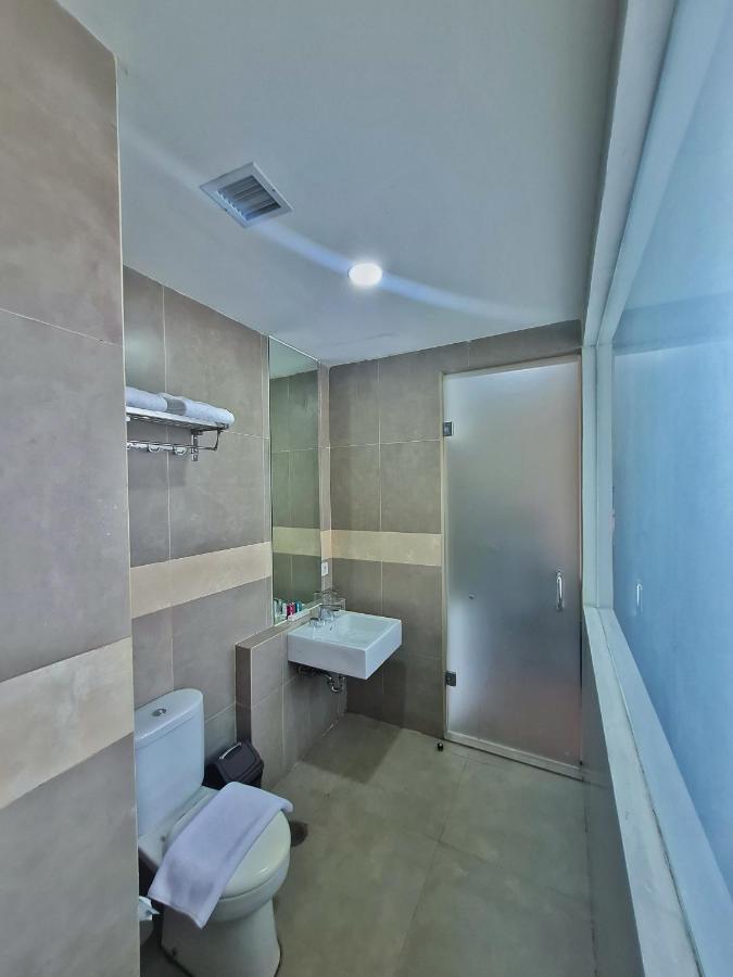 Terraz Tree Hotel Jakarta Buitenkant foto