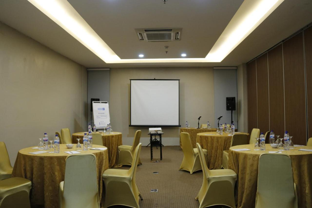 Terraz Tree Hotel Jakarta Buitenkant foto