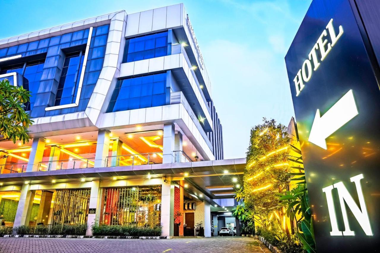 Terraz Tree Hotel Jakarta Buitenkant foto
