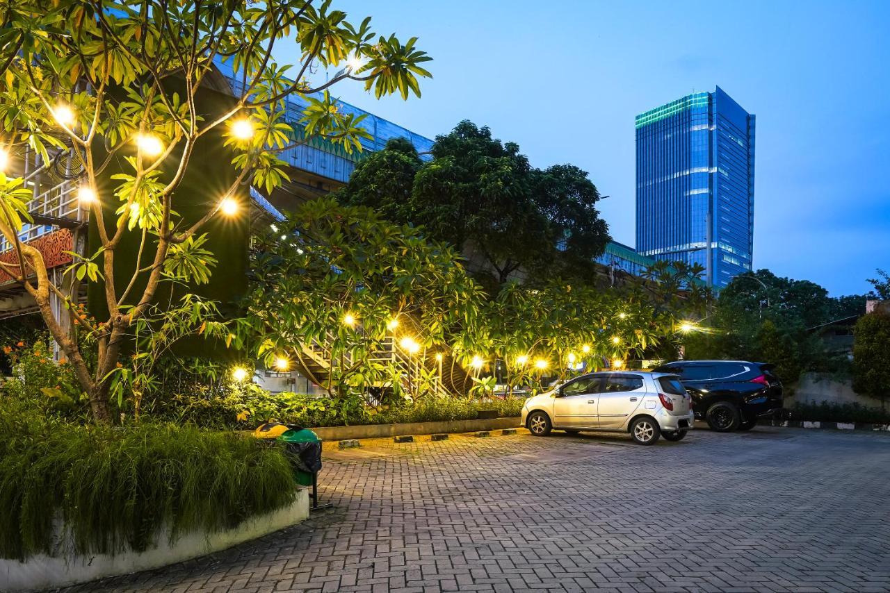 Terraz Tree Hotel Jakarta Buitenkant foto