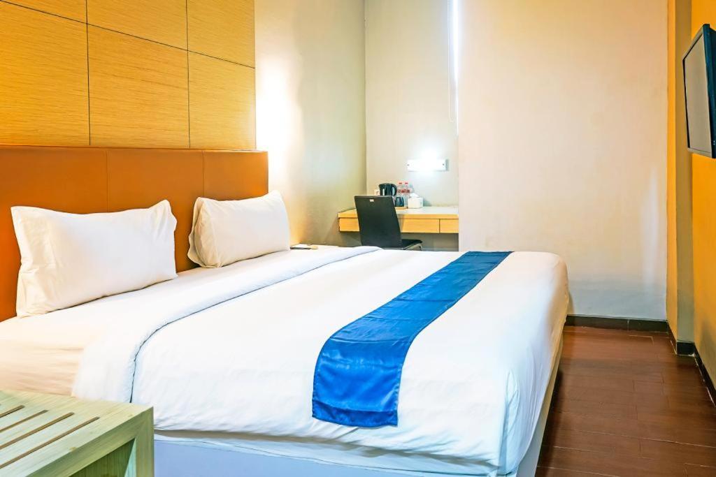 Terraz Tree Hotel Jakarta Buitenkant foto