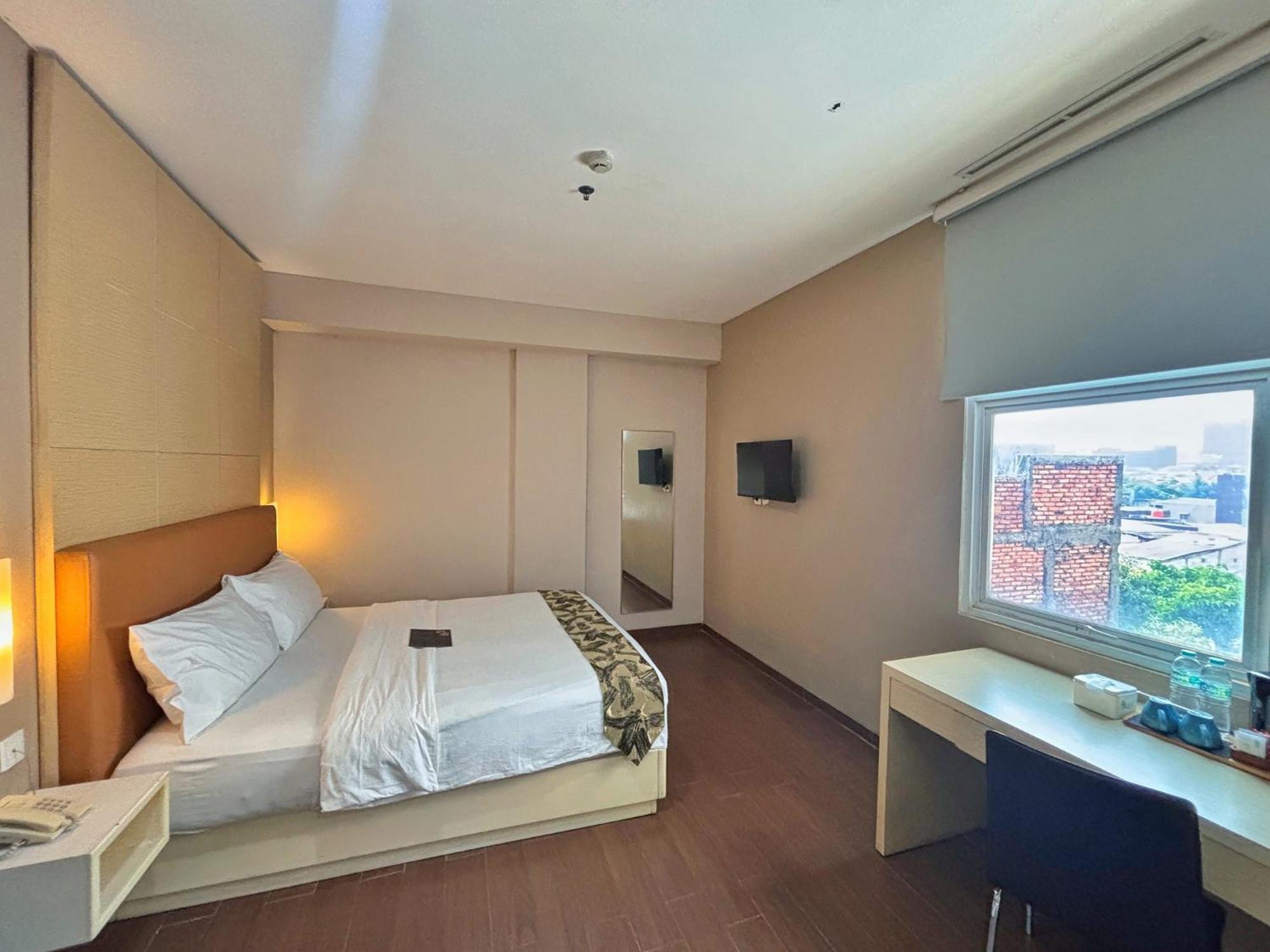 Terraz Tree Hotel Jakarta Buitenkant foto